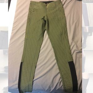 Size small Lucy leggings